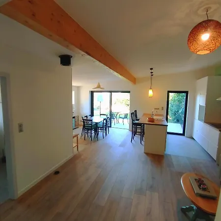 펜션 Charmant Cottage Châtenois